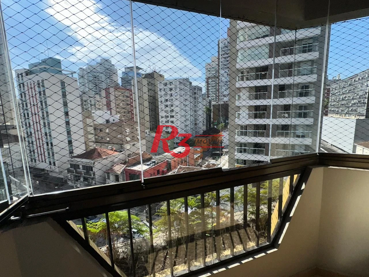 Flat no Gonzaga-Santos, Localização Privilegiada !!!