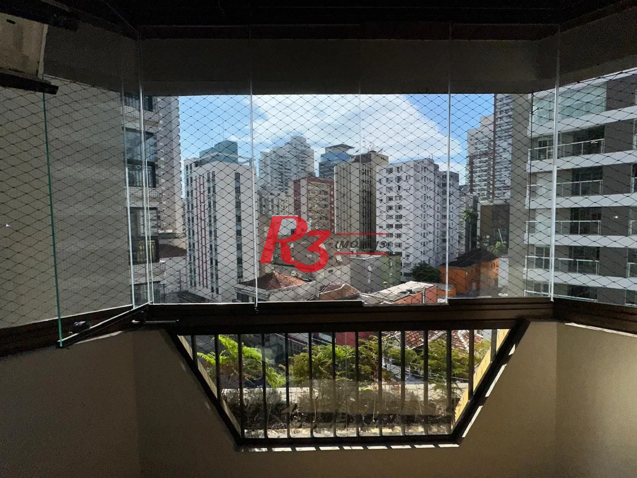 Flat no Gonzaga-Santos, Localização Privilegiada !!!