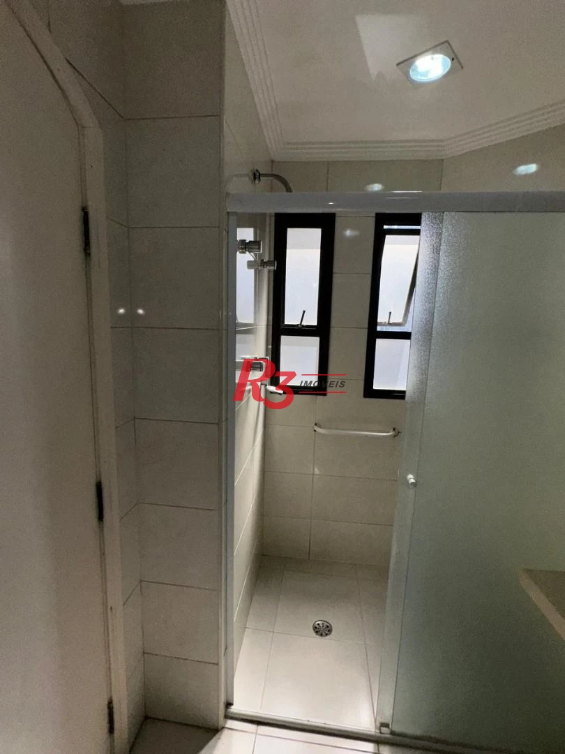 Flat no Gonzaga-Santos, Localização Privilegiada !!!