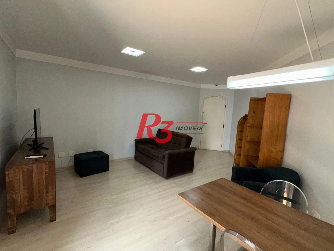 Flat no Gonzaga-Santos, Localização Privilegiada !!!