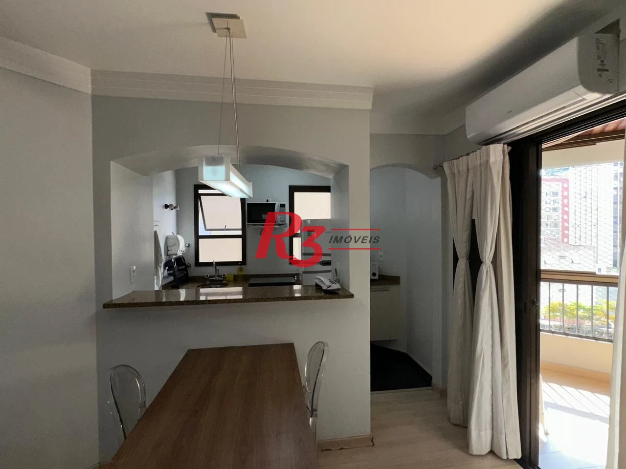 Flat no Gonzaga-Santos, Localização Privilegiada !!!