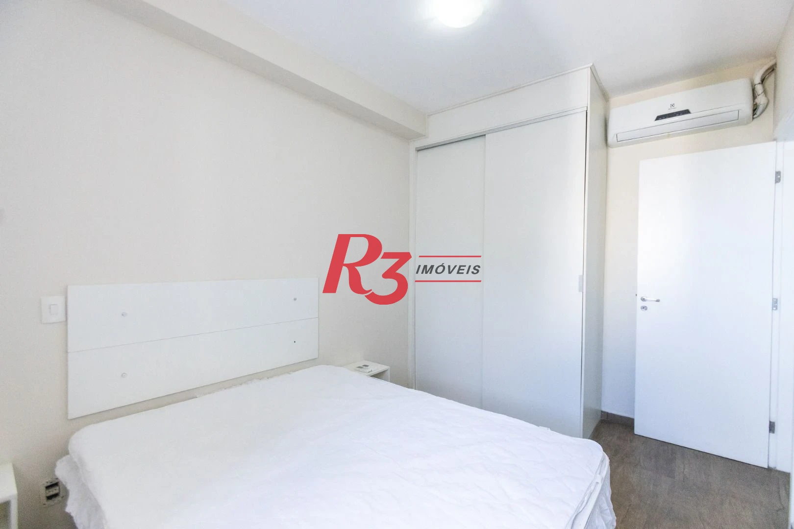 Apartamento para alugar, 45 m² por R$ 4.000,00/mês - José Menino - Santos/SP