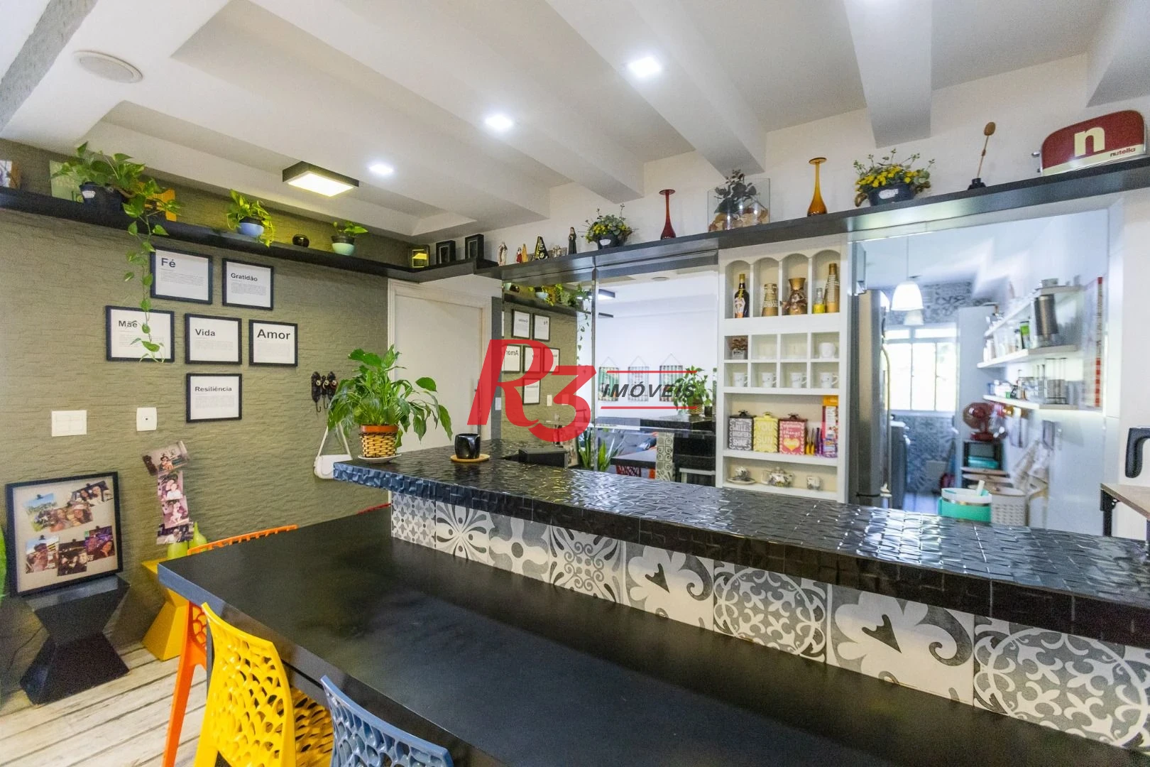 Apartamento com 3 dormitórios à venda, 83 m² por R$ 825.000,00 - Marapé - Santos/SP