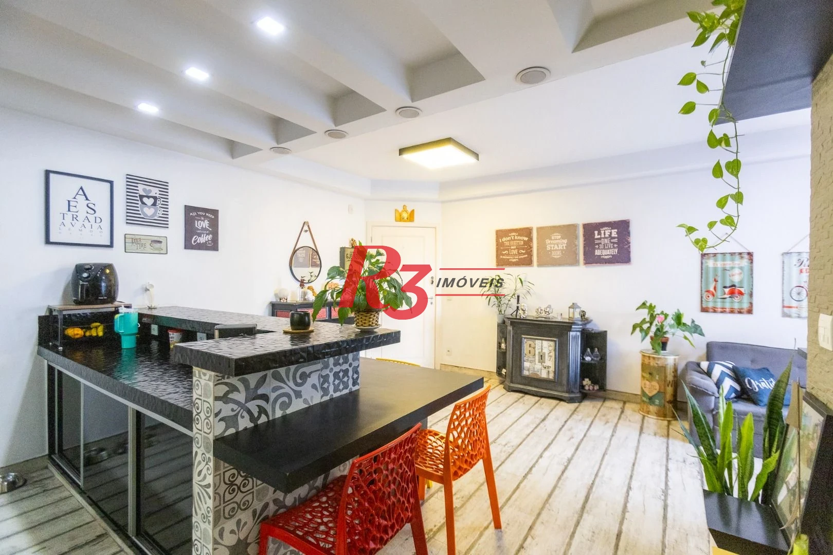 Apartamento com 3 dormitórios à venda, 83 m² por R$ 825.000,00 - Marapé - Santos/SP