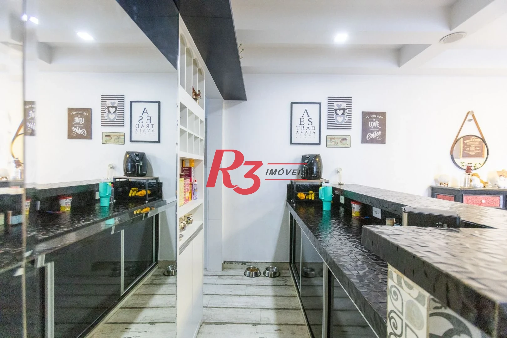 Apartamento com 3 dormitórios à venda, 83 m² por R$ 825.000,00 - Marapé - Santos/SP