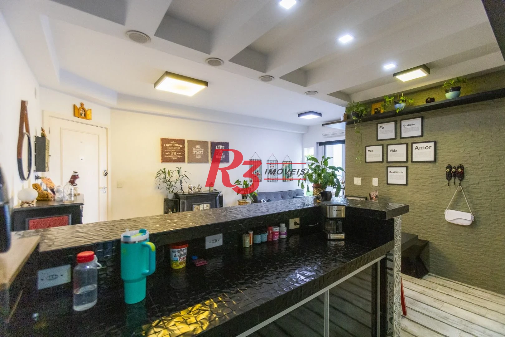 Apartamento com 3 dormitórios à venda, 83 m² por R$ 825.000,00 - Marapé - Santos/SP