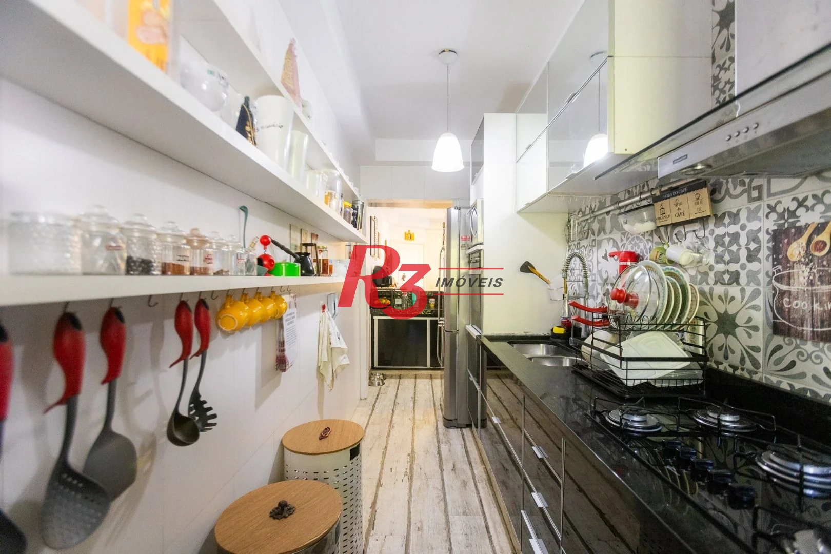Apartamento com 3 dormitórios à venda, 83 m² por R$ 825.000,00 - Marapé - Santos/SP