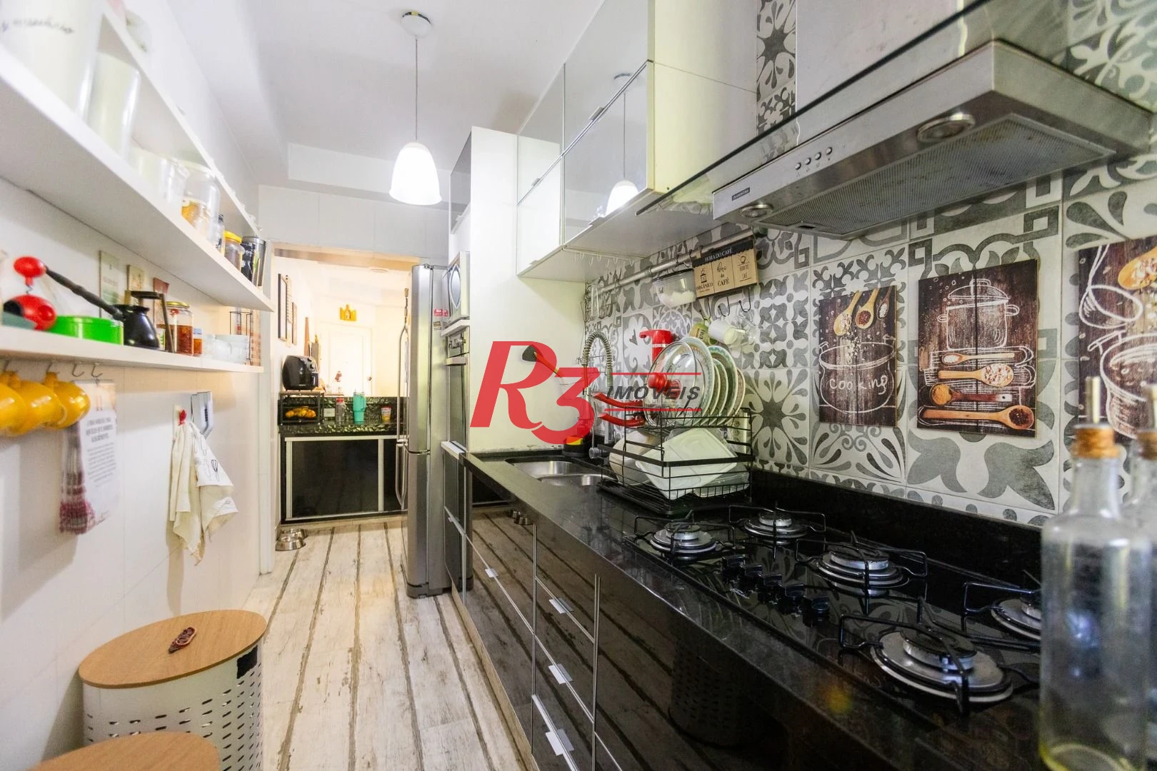 Apartamento com 3 dormitórios à venda, 83 m² por R$ 825.000,00 - Marapé - Santos/SP
