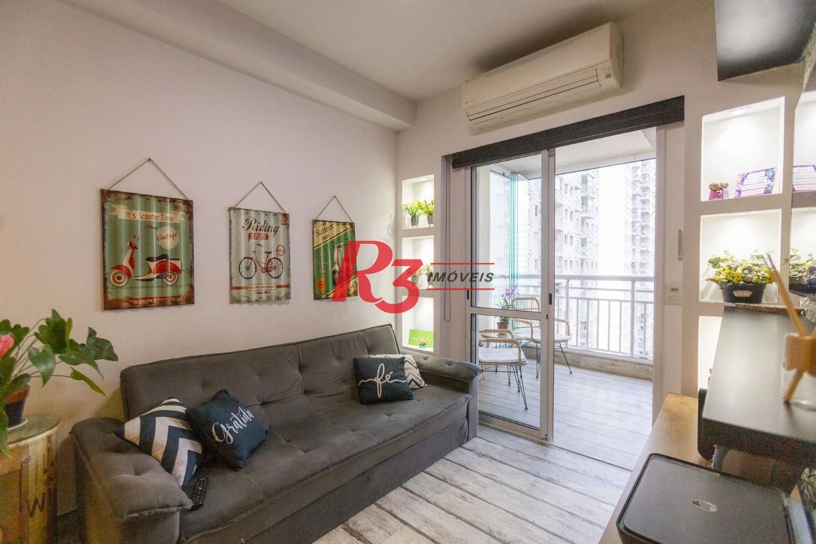 Apartamento com 3 dormitórios à venda, 83 m² por R$ 825.000,00 - Marapé - Santos/SP