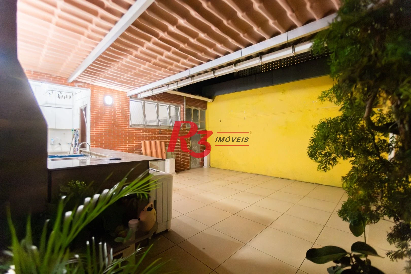 Casa com 3 dormitórios à venda, 178 m² por R$ 1.980.000,00 - Pompéia - Santos/SP