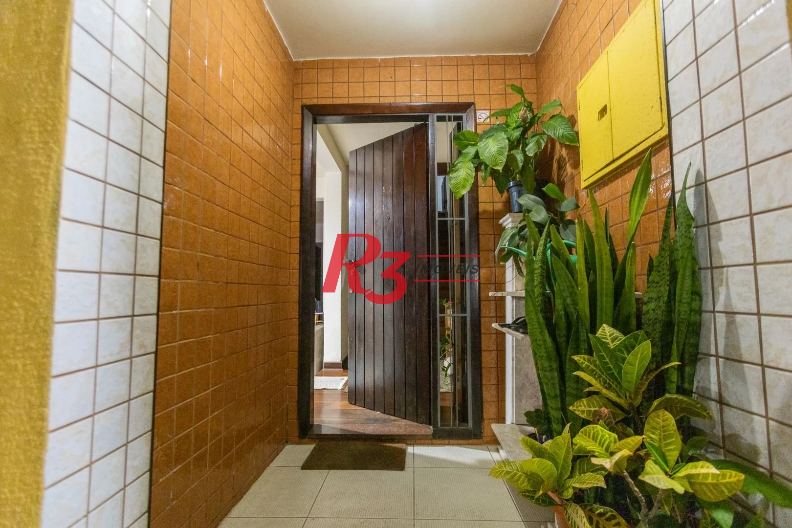 Casa com 3 dormitórios à venda, 178 m² por R$ 1.980.000,00 - Pompéia - Santos/SP