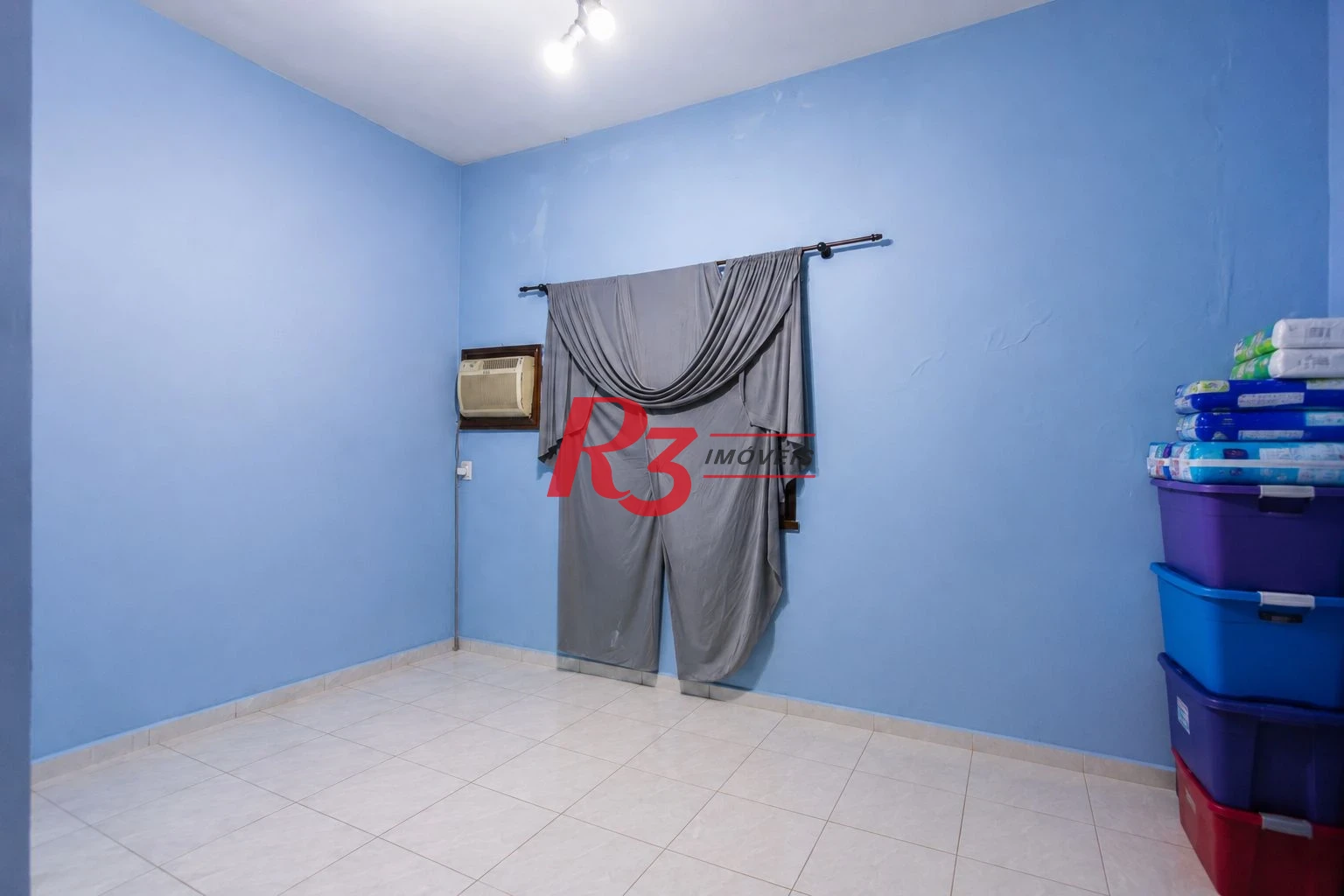 Casa com 3 dormitórios à venda, 178 m² por R$ 1.980.000,00 - Pompéia - Santos/SP