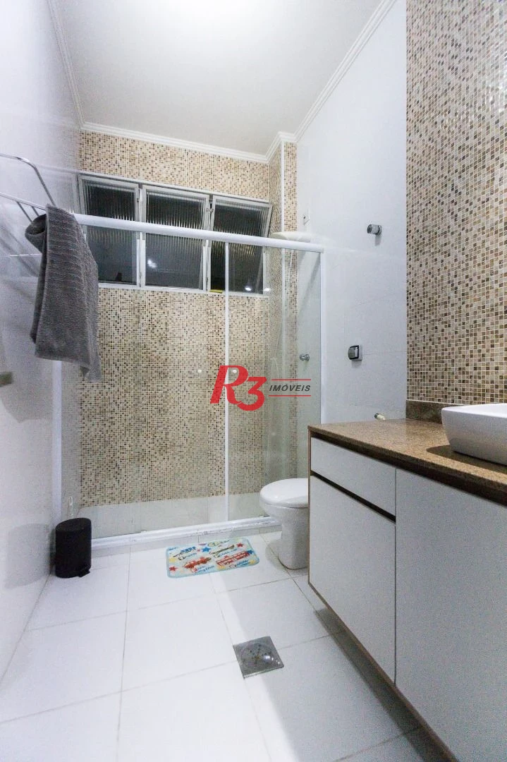 Casa com 3 dormitórios à venda, 178 m² por R$ 1.980.000,00 - Pompéia - Santos/SP