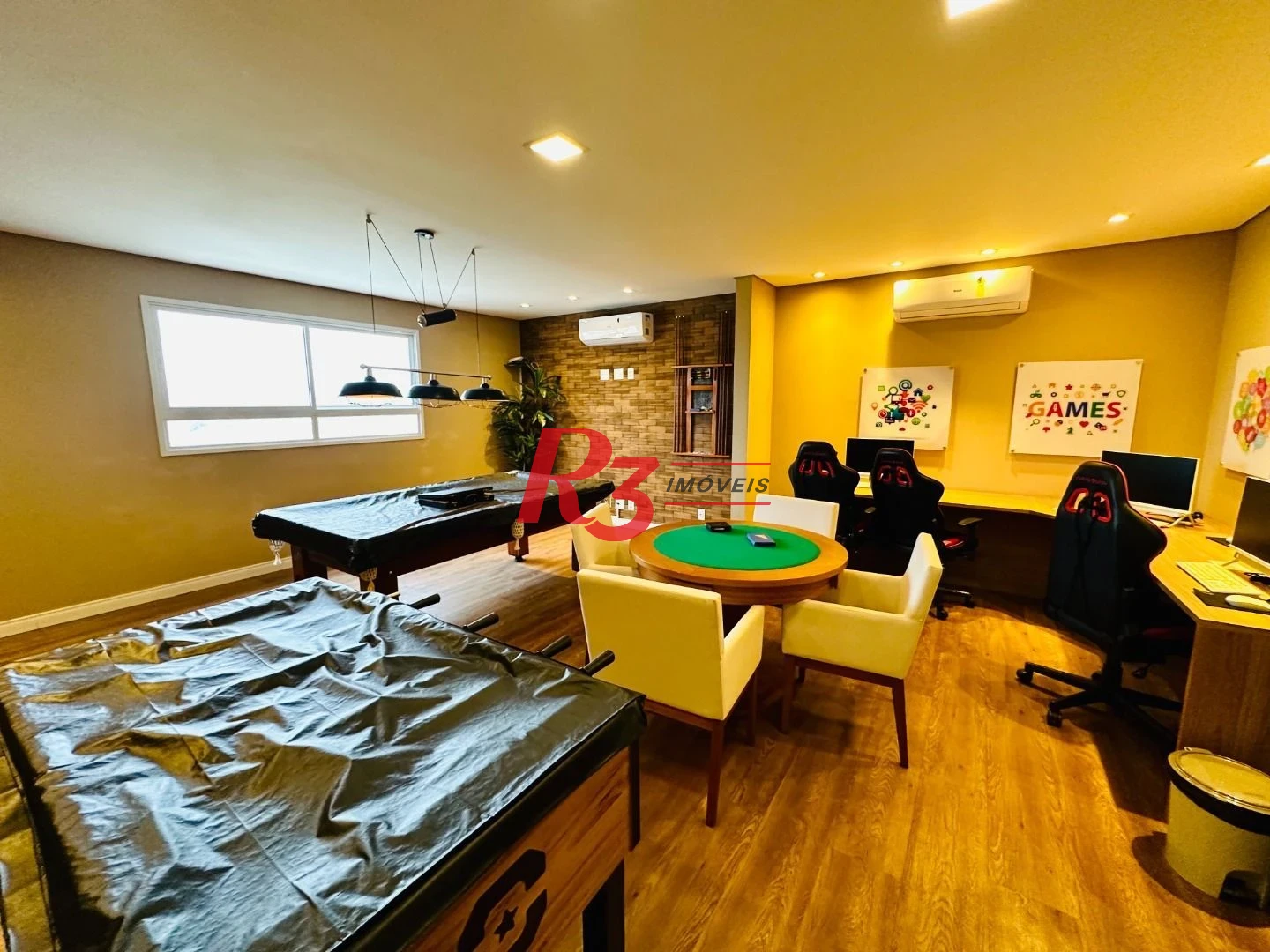 Apartamento com 2 dormitórios à venda, 72 m² por R$ 870.000,00 - Boqueirão - Santos/SP