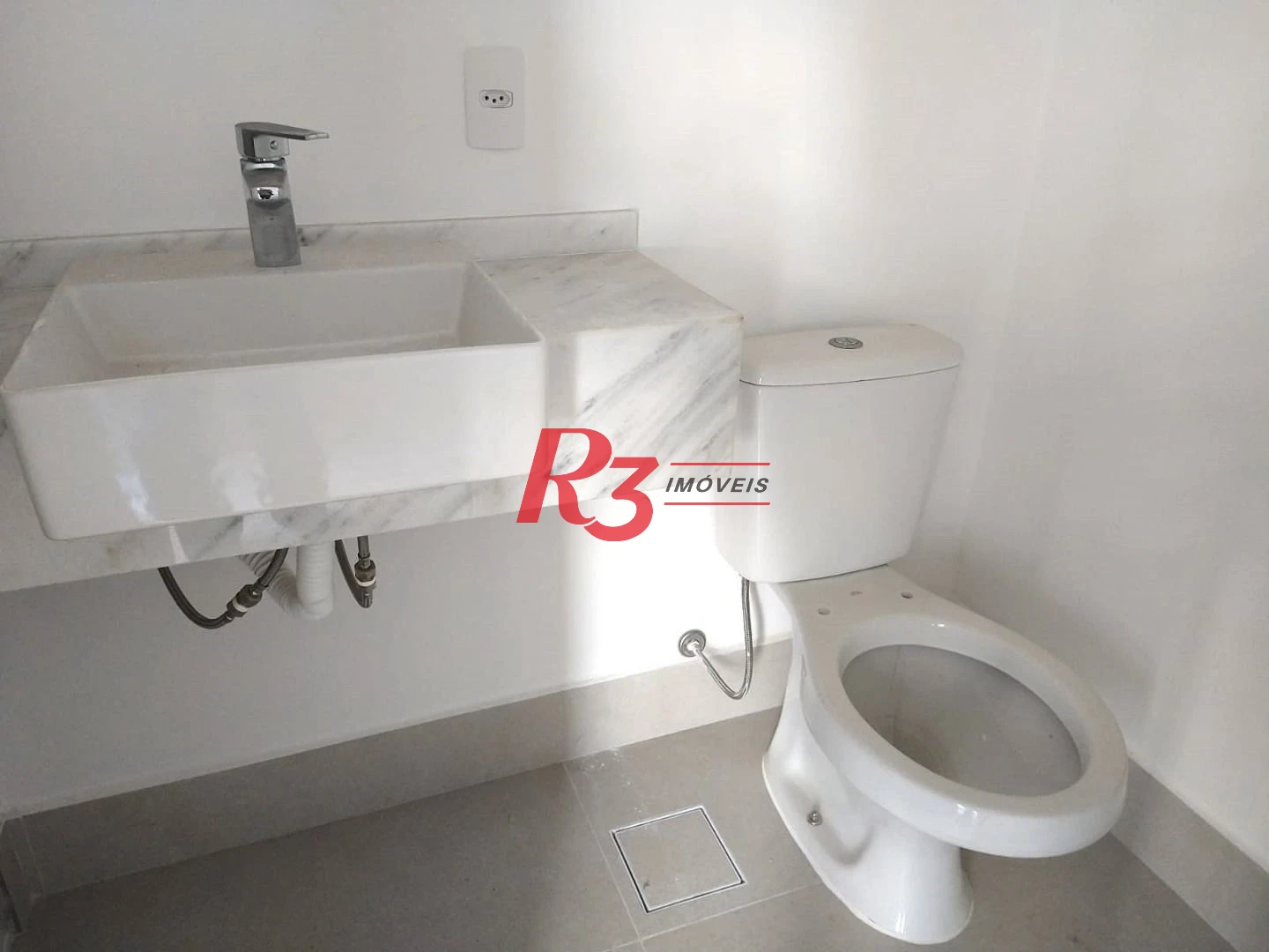 Apartamento com 2 dormitórios à venda, 82 m² por R$ 820.000,00 - Aparecida - Santos/SP