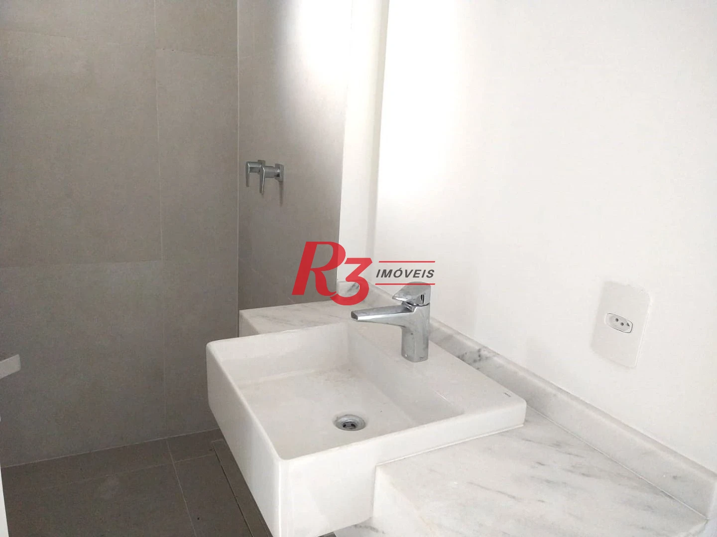 Apartamento com 2 dormitórios à venda, 82 m² por R$ 820.000,00 - Aparecida - Santos/SP