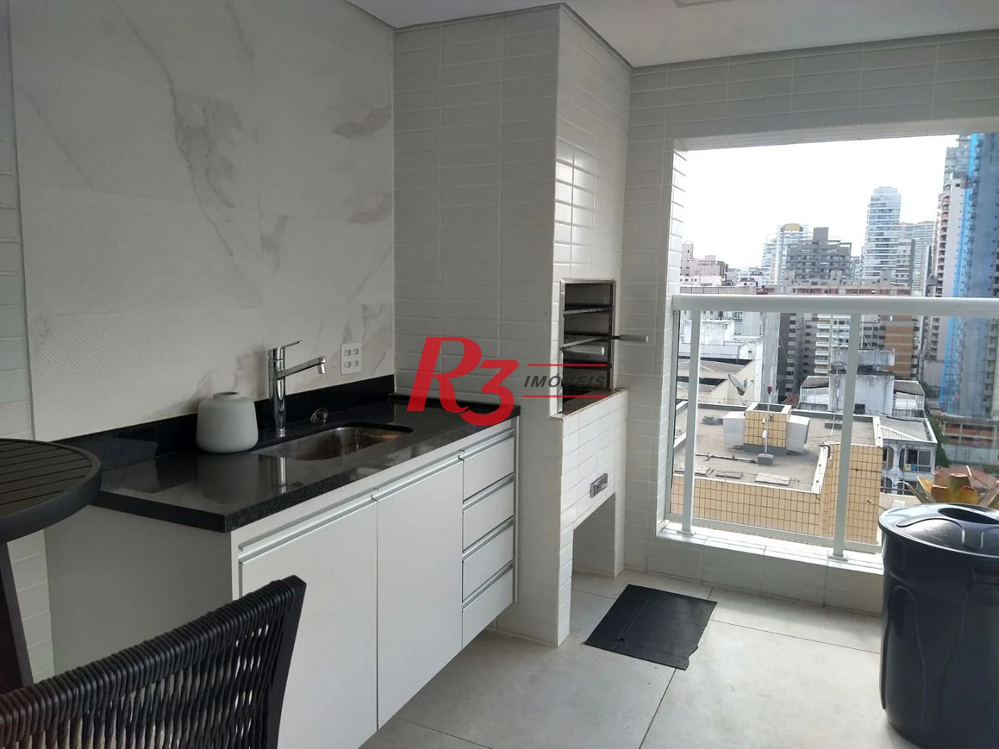 Apartamento com 2 dormitórios à venda, 82 m² por R$ 820.000,00 - Aparecida - Santos/SP