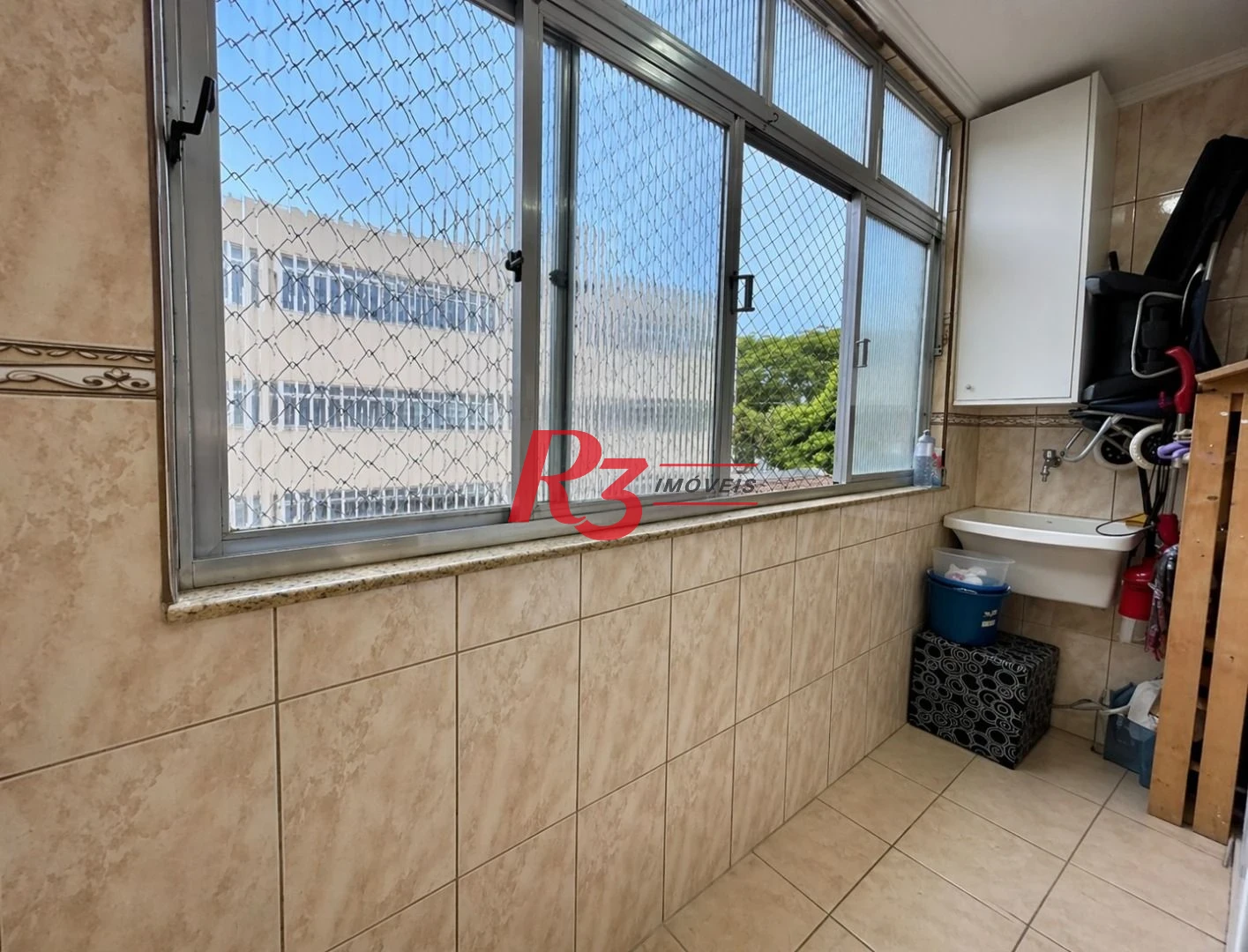Apartamento com 2 dormitórios à venda, 60 m² por R$ 450.000,00 - Embaré - Santos/SP