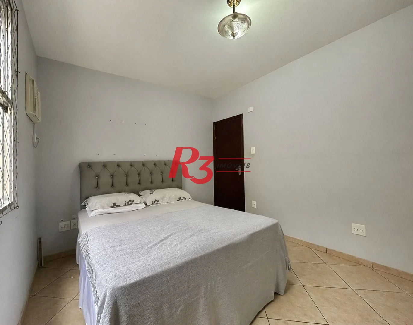 Apartamento com 2 dormitórios à venda, 60 m² por R$ 450.000,00 - Embaré - Santos/SP