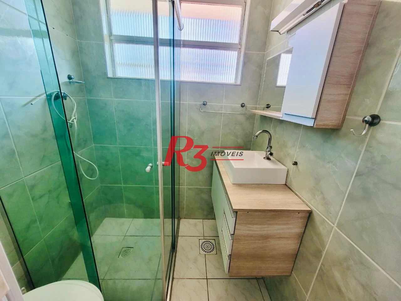 Apartamento com 2 dormitórios à venda, 66 m² por R$ 450.000,00 - José Menino - Santos/SP