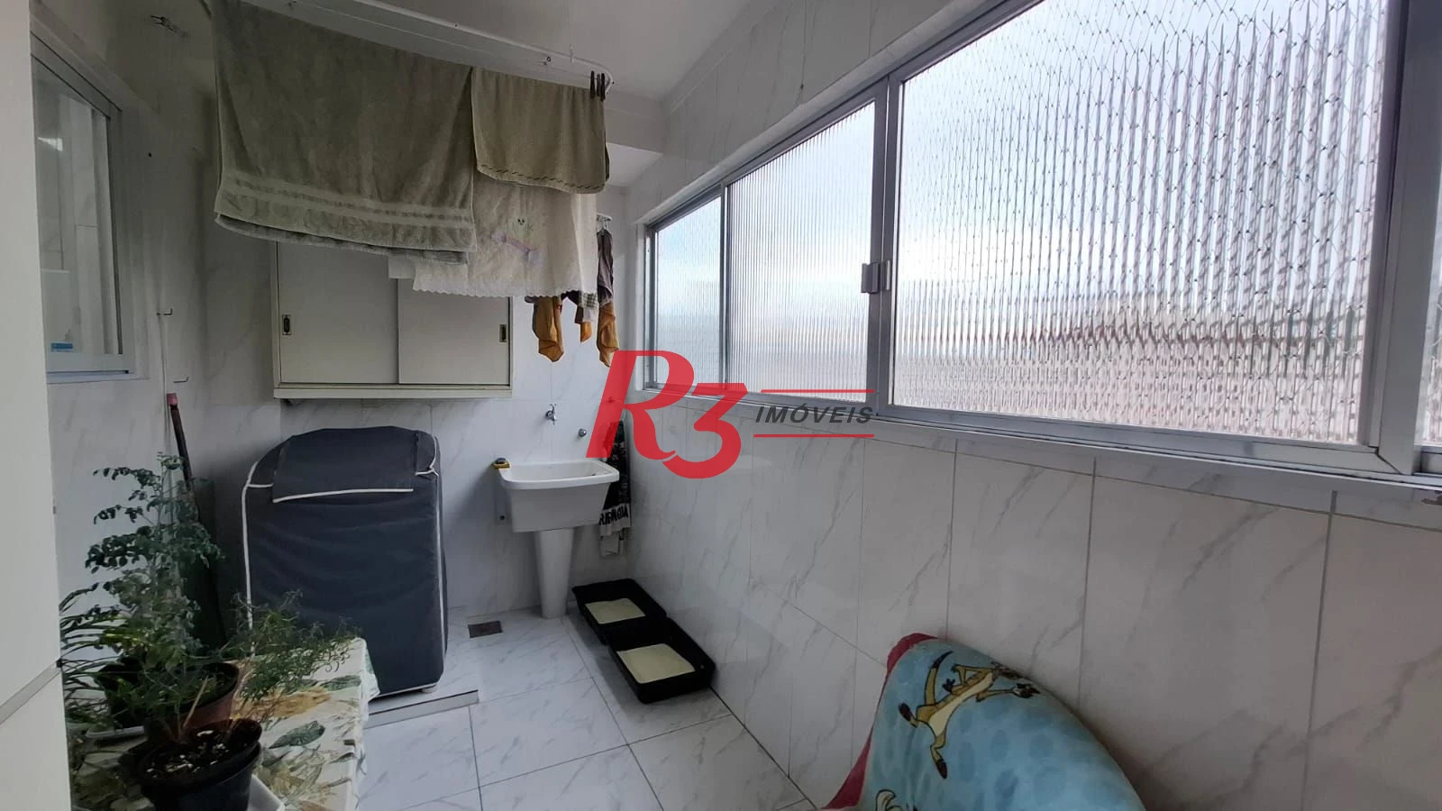 Apartamento com 2 dormitórios à venda, 96 m² por R$ 710.000,00 - Campo Grande - Santos/SP
