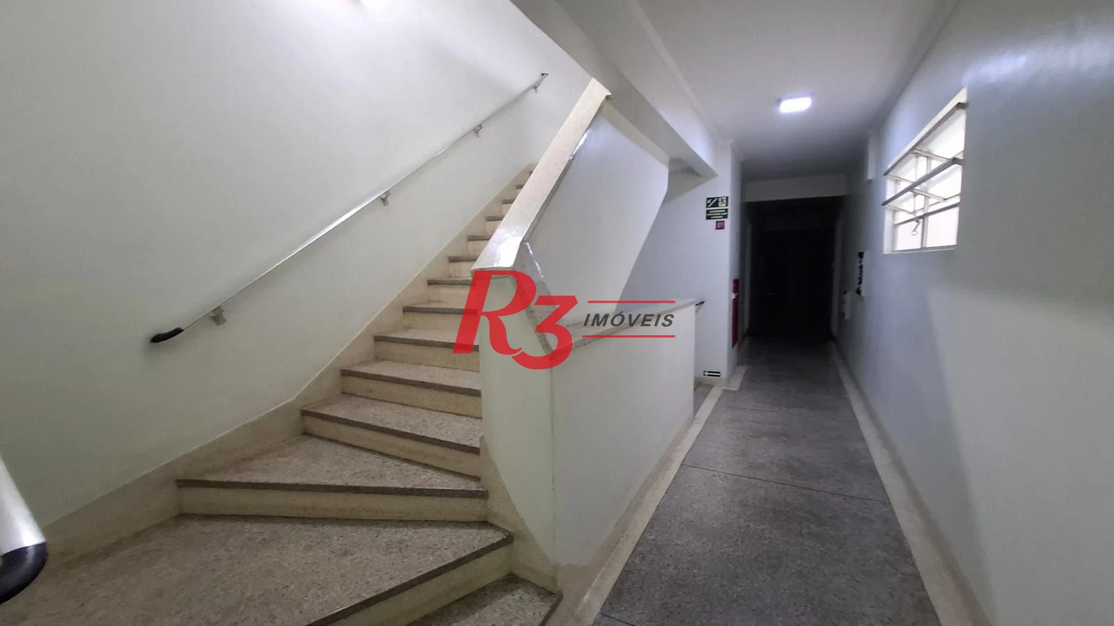 Apartamento com 2 dormitórios à venda, 96 m² por R$ 710.000,00 - Campo Grande - Santos/SP