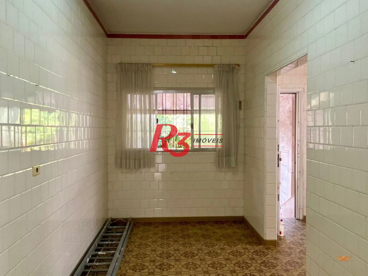 Casa com 2 dormitórios à venda, 350 m² por R$ 950.000,00 - Campo Grande - Santos/SP