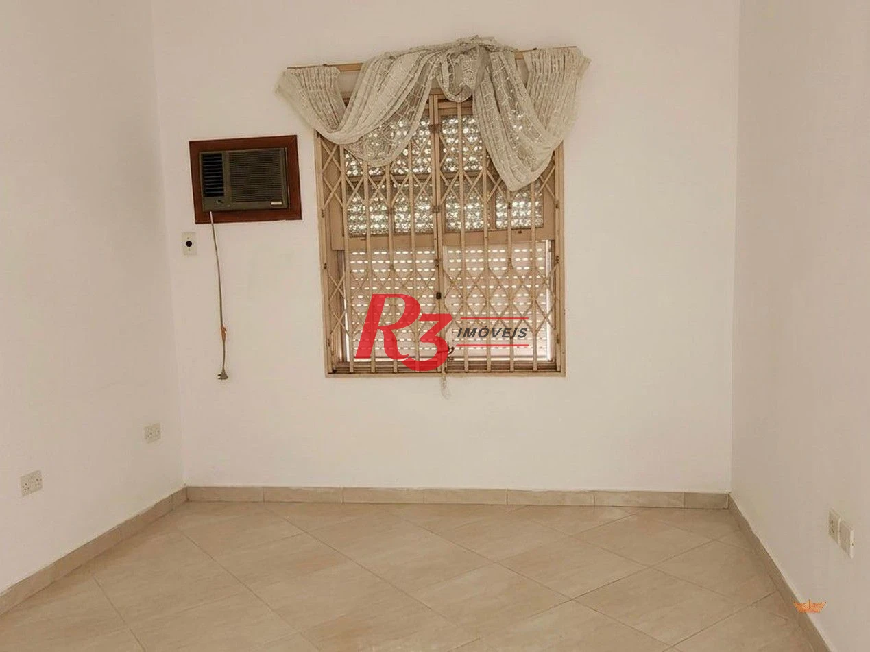 Casa com 2 dormitórios à venda, 350 m² por R$ 950.000,00 - Campo Grande - Santos/SP