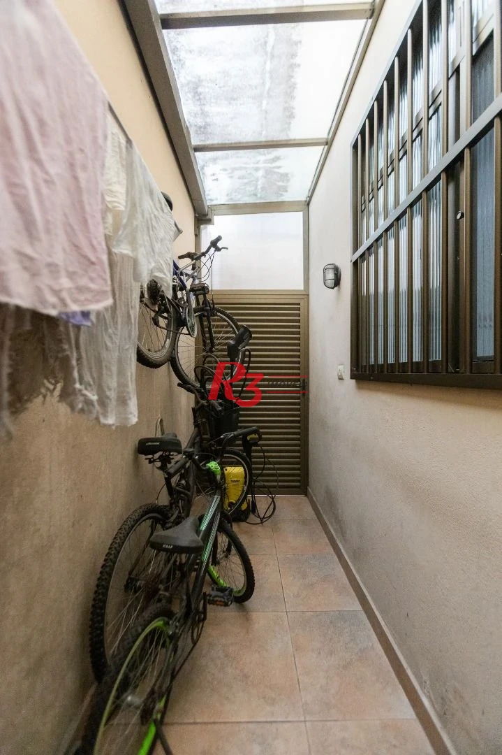 Casa com 3 dormitórios à venda, 159 m² por R$ 1.700.000,00 - Aparecida - Santos/SP