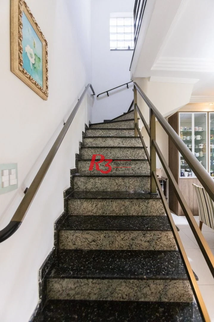 Casa com 3 dormitórios à venda, 159 m² por R$ 1.700.000,00 - Aparecida - Santos/SP