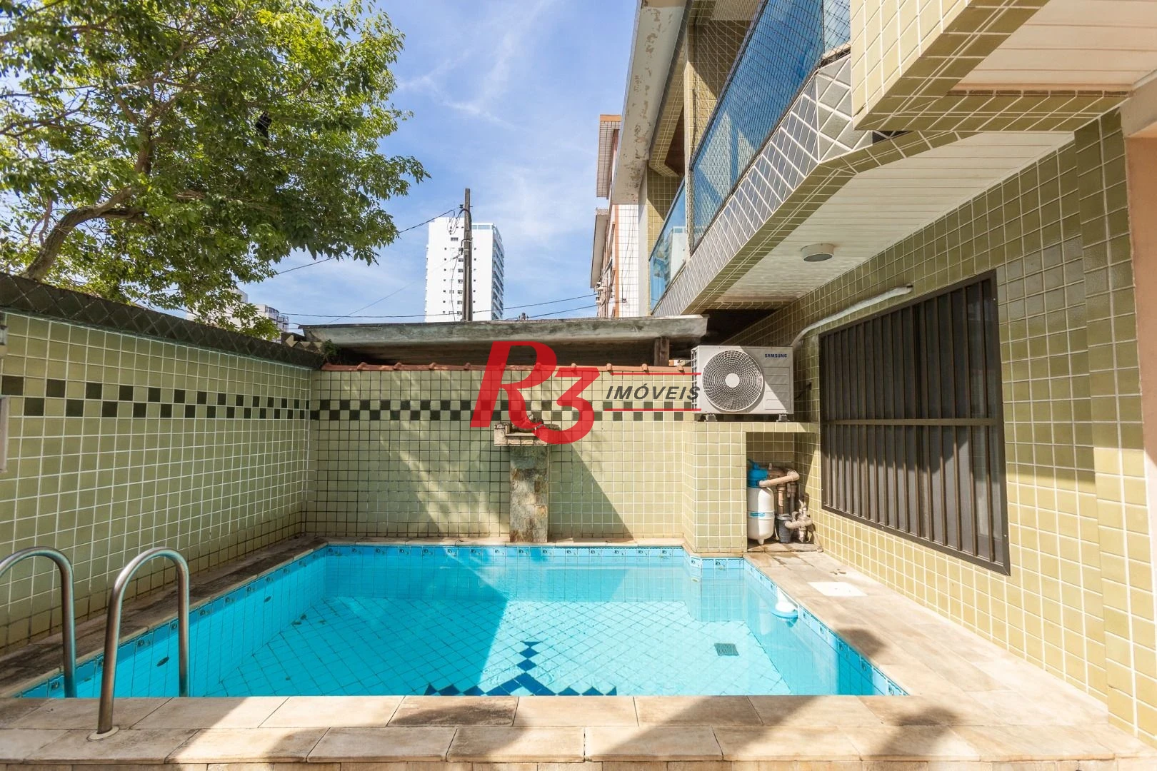 Casa com 3 dormitórios à venda, 159 m² por R$ 1.700.000,00 - Aparecida - Santos/SP