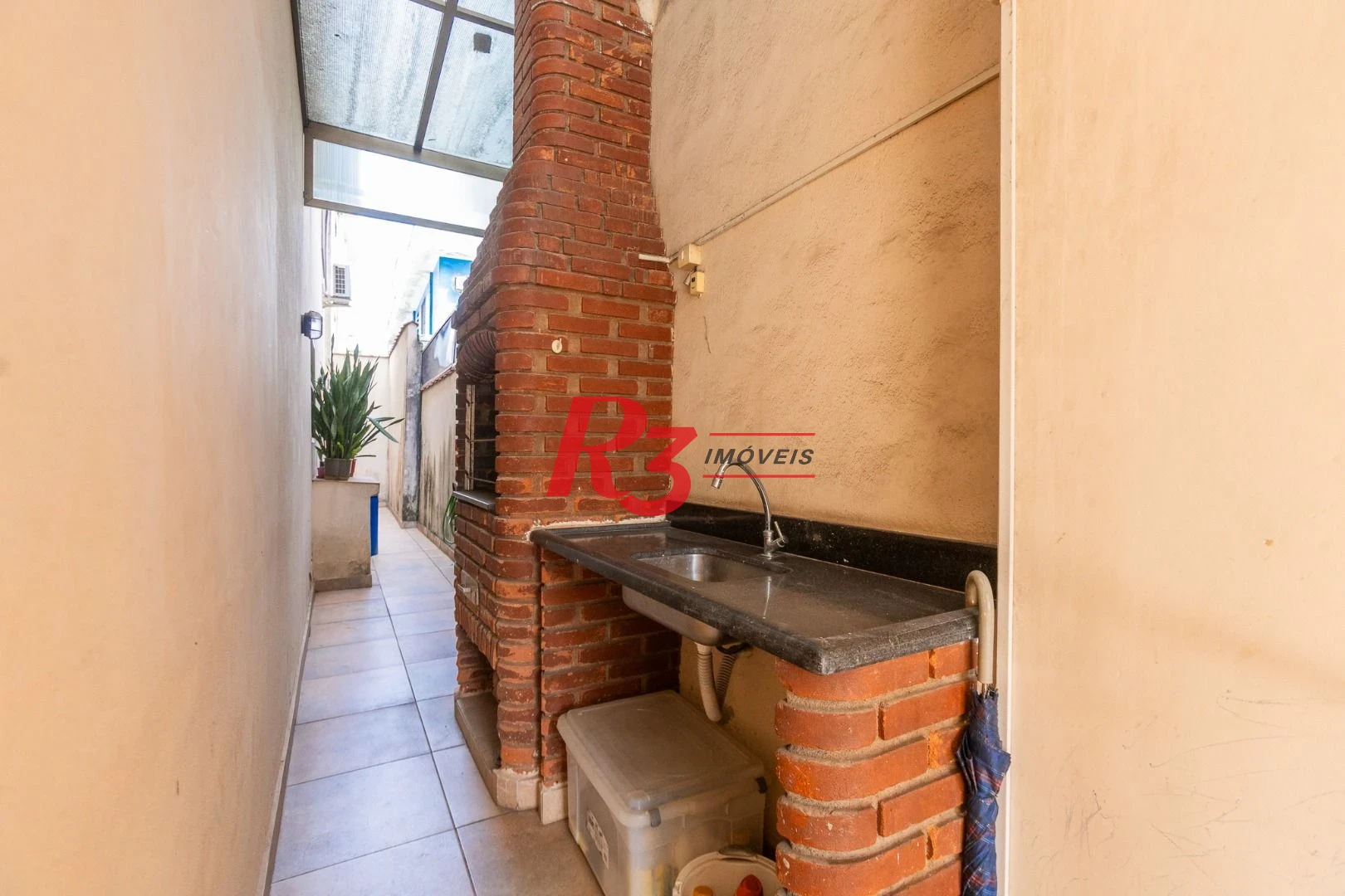 Casa com 3 dormitórios à venda, 159 m² por R$ 1.700.000,00 - Aparecida - Santos/SP