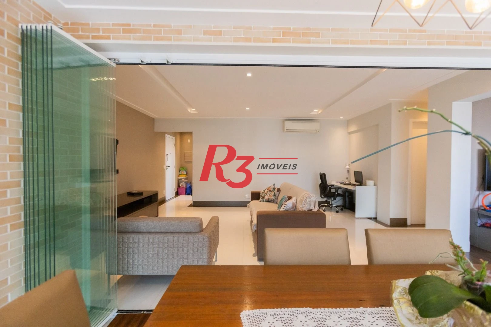 Apartamento com 2 dormitórios à venda, 103 m² por R$ 1.380.000,00 - Ponta da Praia - Santos/SP