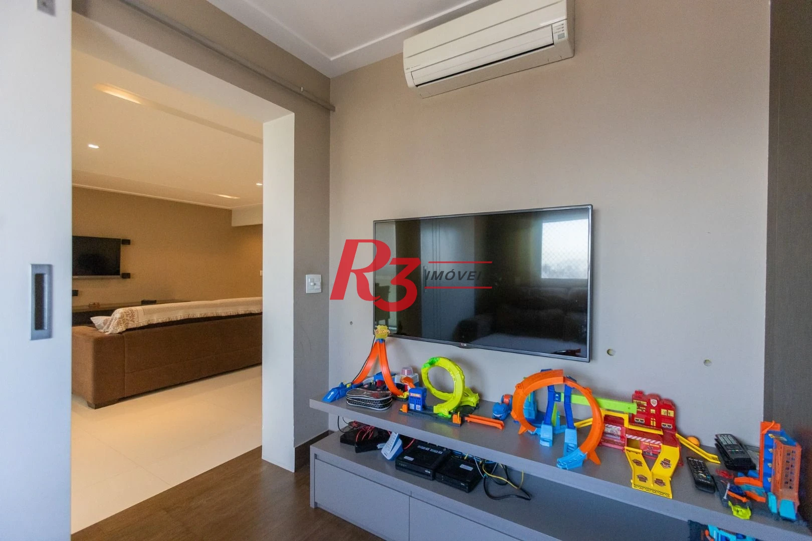 Apartamento com 2 dormitórios à venda, 103 m² por R$ 1.380.000,00 - Ponta da Praia - Santos/SP