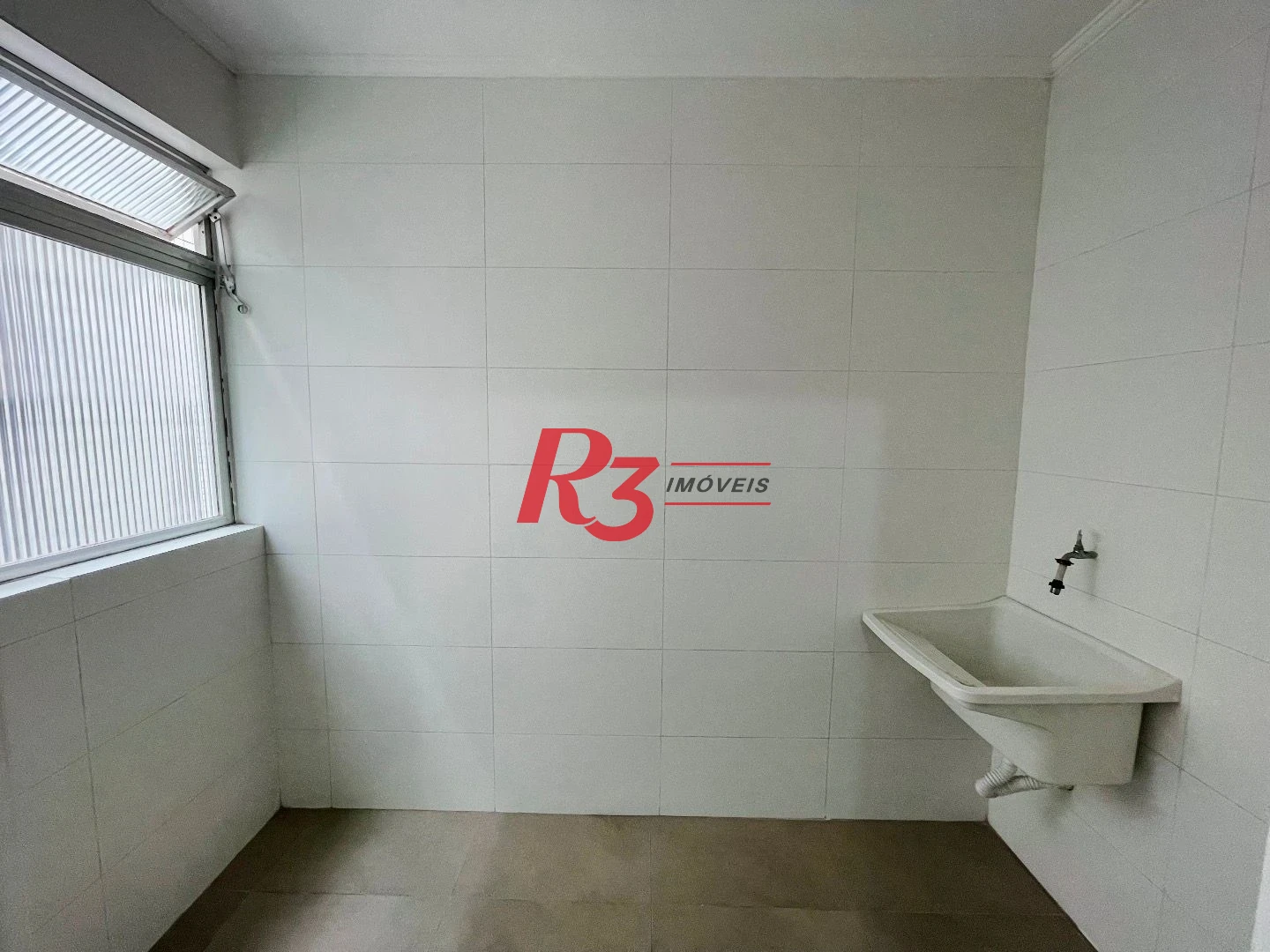 Apartamento com 1 dormitório à venda, 48 m² por R$ 345.000,00 - Encruzilhada - Santos/SP