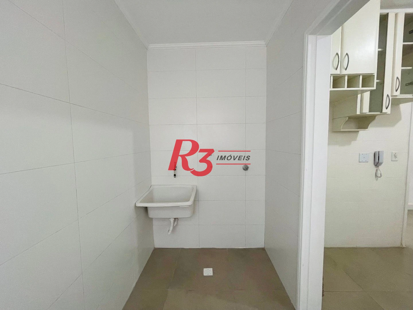 Apartamento com 1 dormitório à venda, 48 m² por R$ 345.000,00 - Encruzilhada - Santos/SP