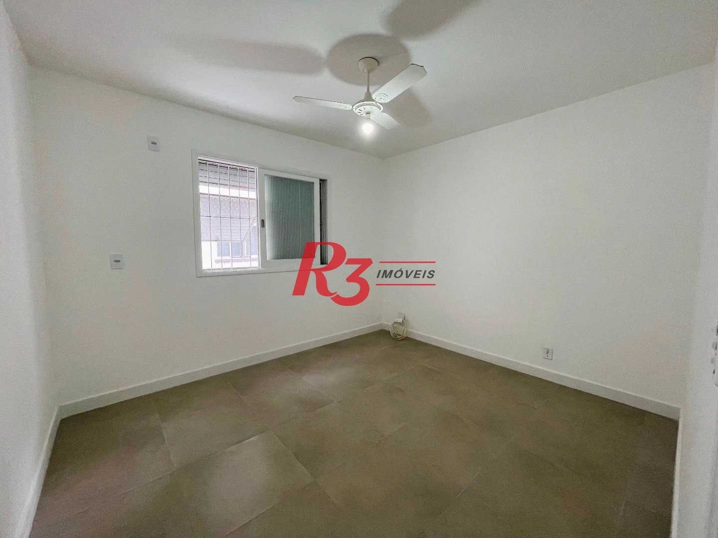 Apartamento com 1 dormitório à venda, 48 m² por R$ 345.000,00 - Encruzilhada - Santos/SP