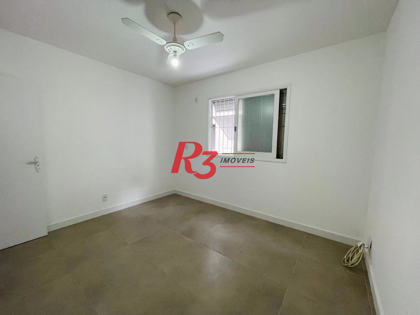Apartamento com 1 dormitório à venda, 48 m² por R$ 345.000,00 - Encruzilhada - Santos/SP
