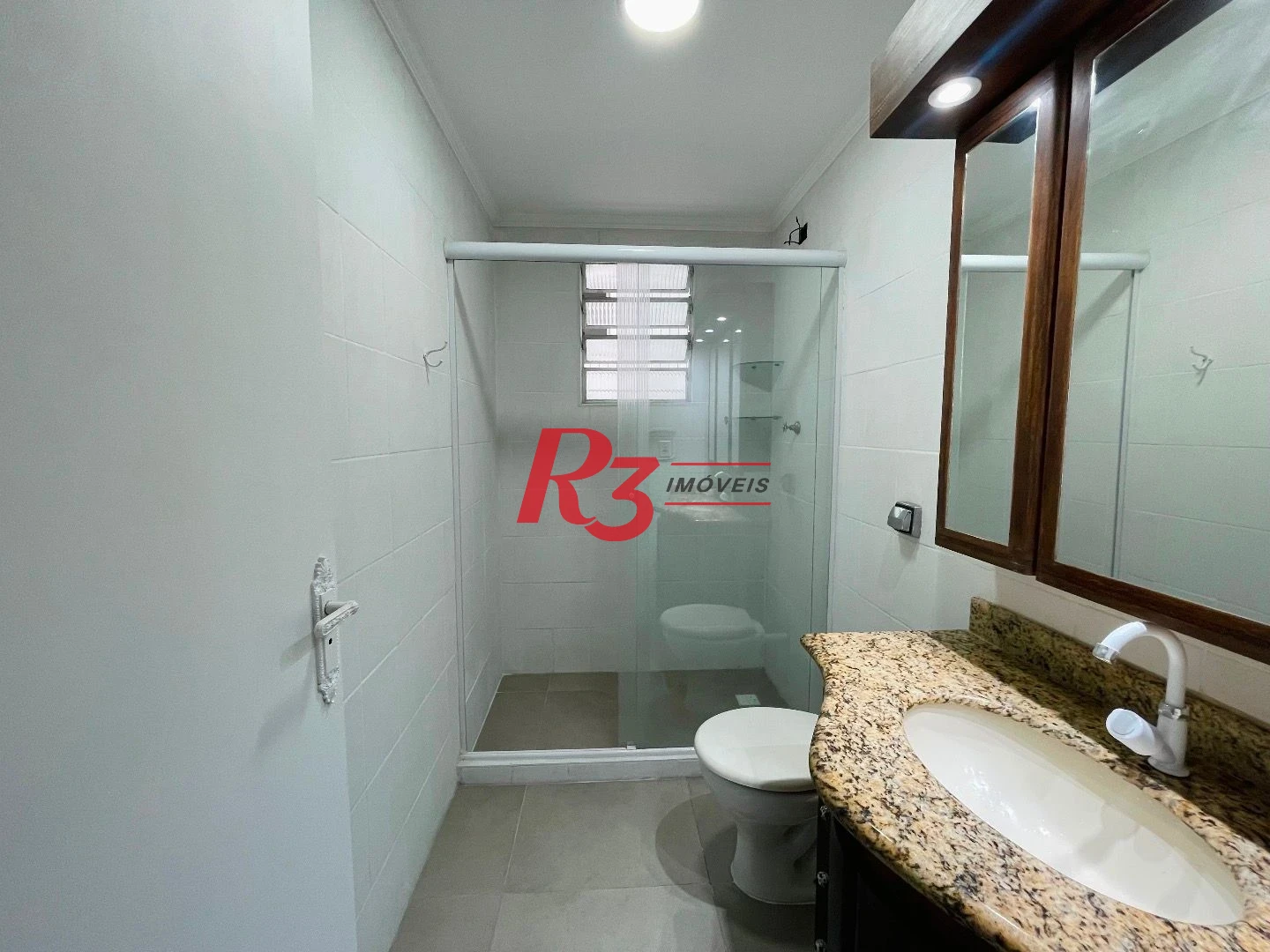 Apartamento com 1 dormitório à venda, 48 m² por R$ 345.000,00 - Encruzilhada - Santos/SP