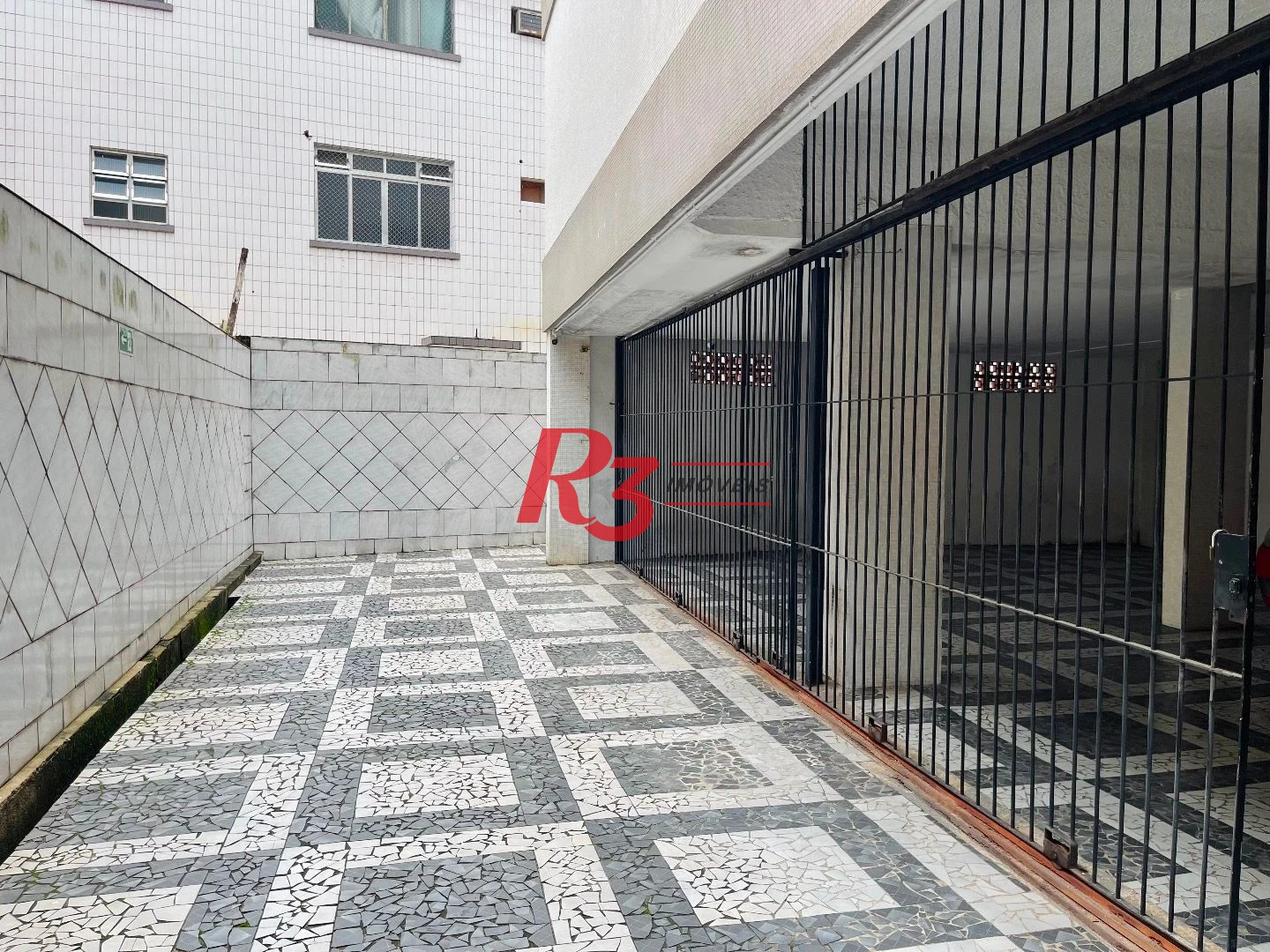 Apartamento com 1 dormitório à venda, 48 m² por R$ 345.000,00 - Encruzilhada - Santos/SP