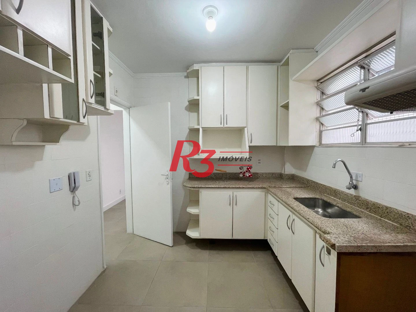 Apartamento com 1 dormitório à venda, 48 m² por R$ 345.000,00 - Encruzilhada - Santos/SP