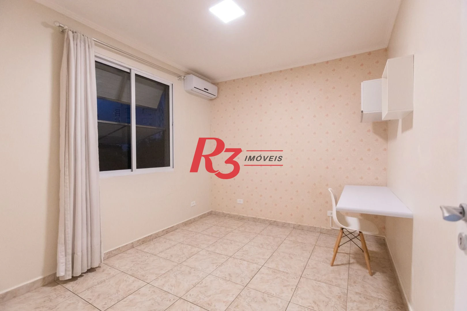 Apartamento para alugar, 75 m² por R$ 3.500,02/mês - Embaré - Santos/SP