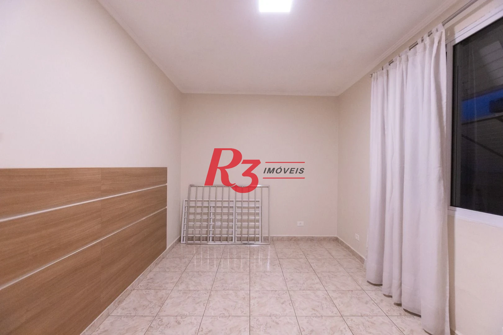 Apartamento para alugar, 75 m² por R$ 3.500,02/mês - Embaré - Santos/SP