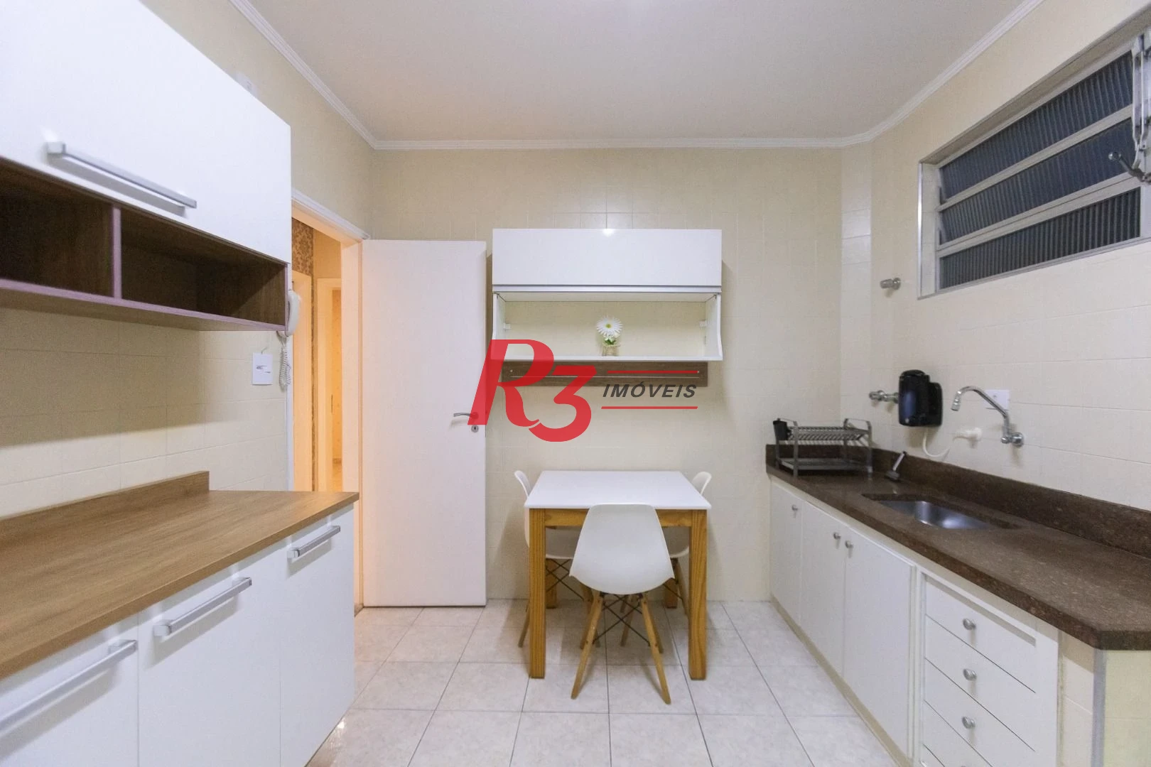 Apartamento para alugar, 75 m² por R$ 3.500,02/mês - Embaré - Santos/SP