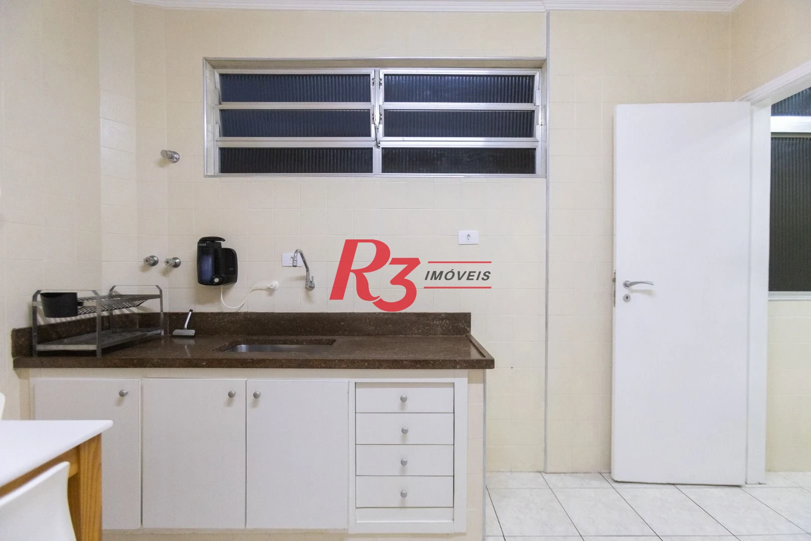 Apartamento para alugar, 75 m² por R$ 3.500,02/mês - Embaré - Santos/SP