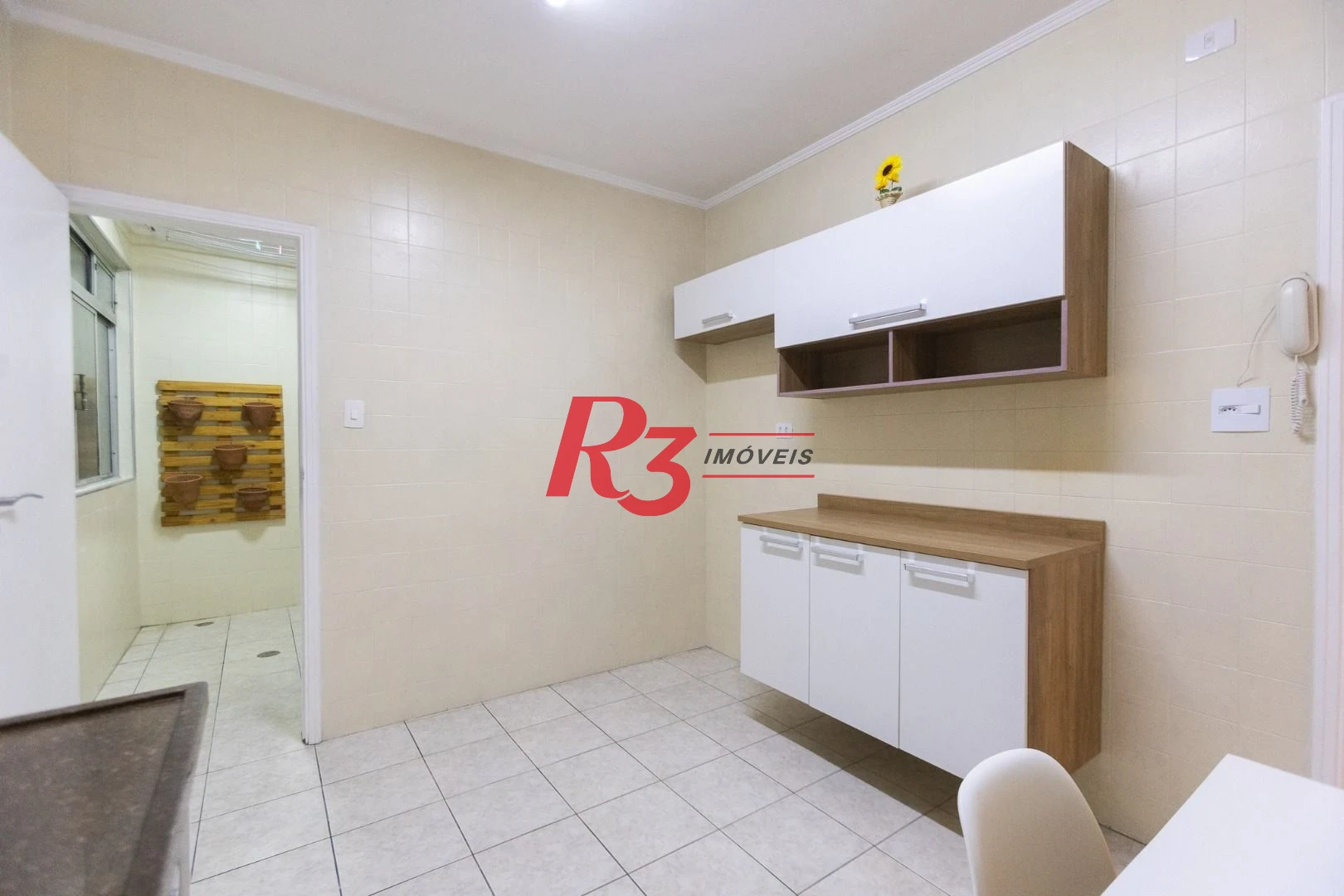 Apartamento para alugar, 75 m² por R$ 3.500,02/mês - Embaré - Santos/SP