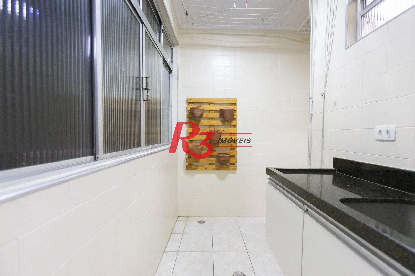 Apartamento para alugar, 75 m² por R$ 3.500,02/mês - Embaré - Santos/SP