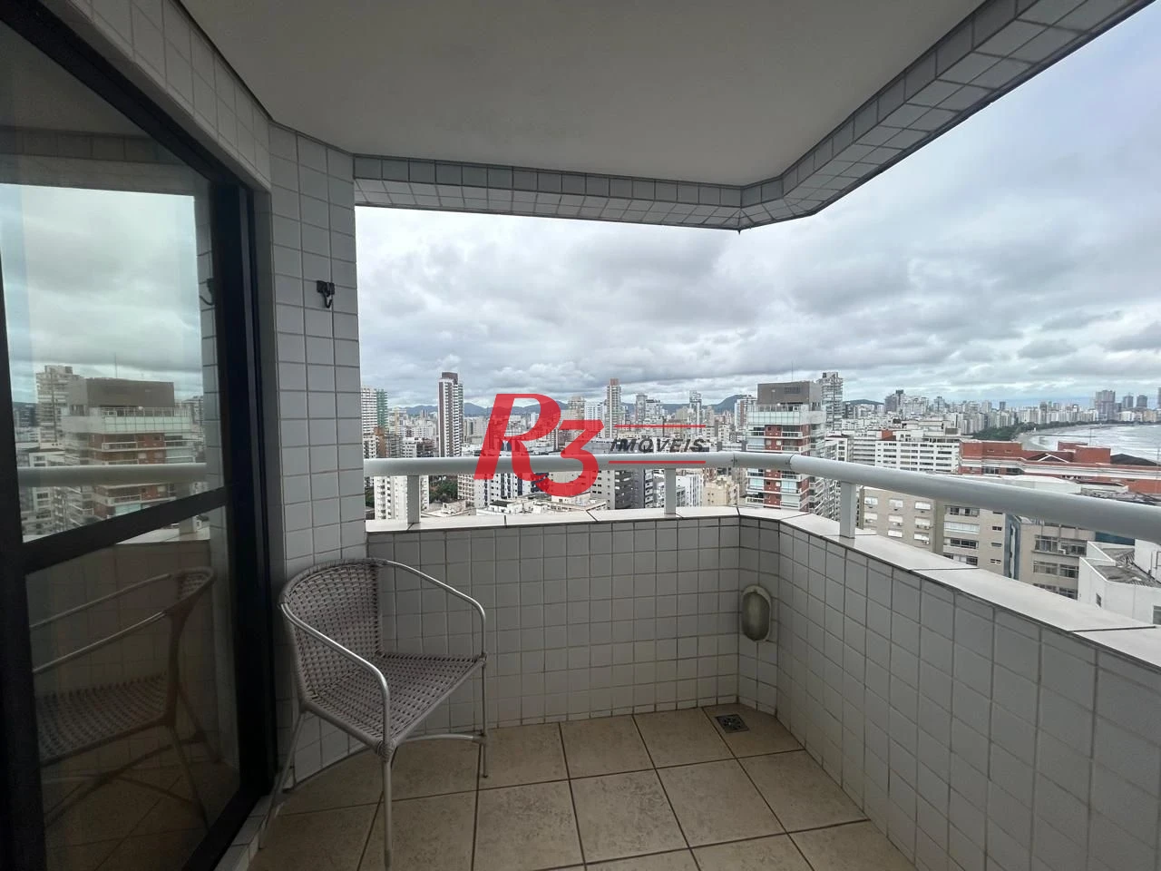 Flat com 2 dormitórios para alugar, 60 m² por R$ 6.000,00/mês - Boqueirão - Santos/SP