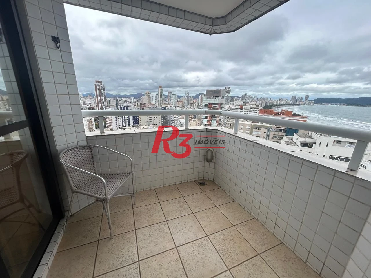 Flat com 2 dormitórios para alugar, 60 m² por R$ 6.000,00/mês - Boqueirão - Santos/SP