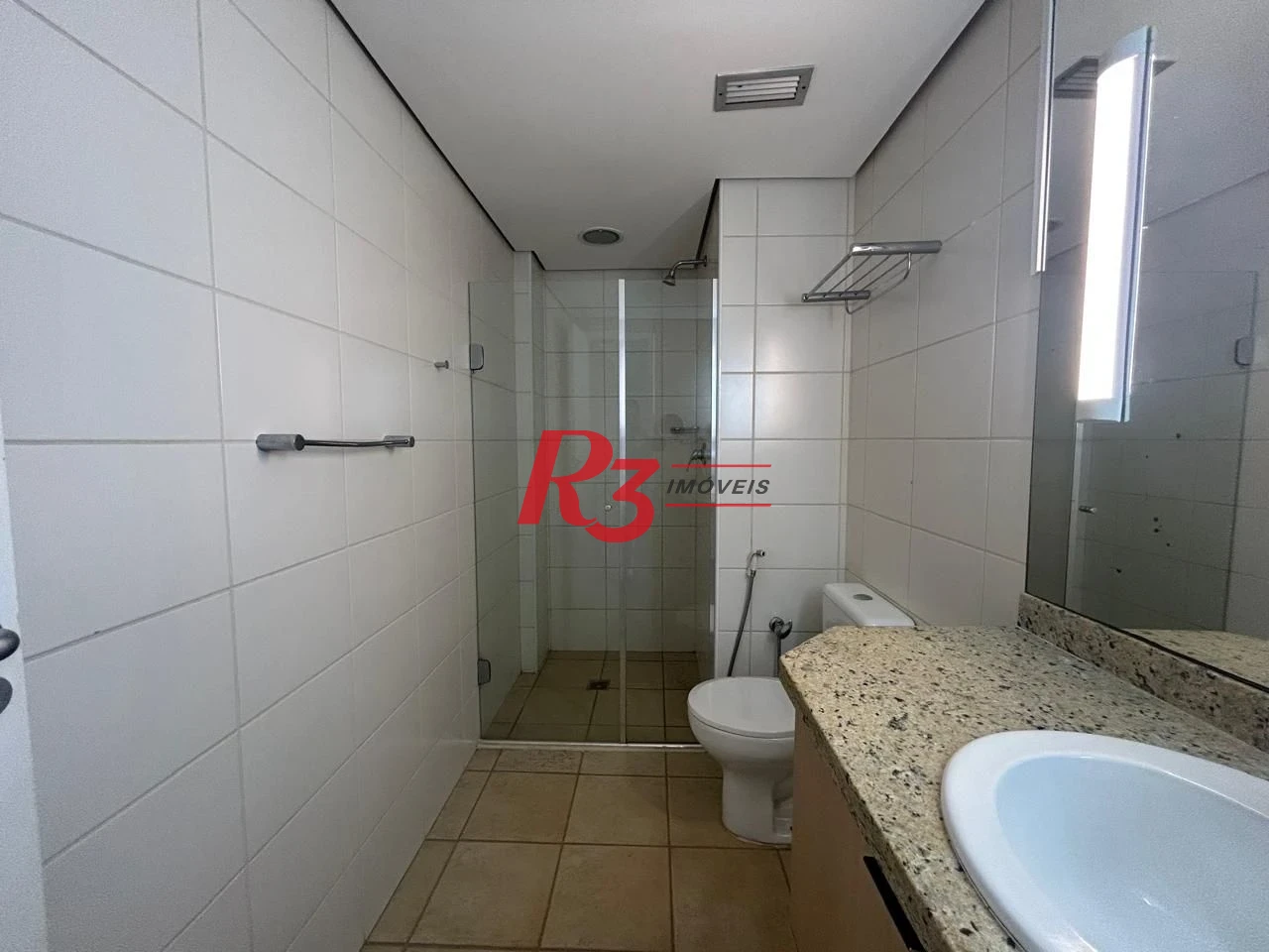 Flat com 2 dormitórios para alugar, 60 m² por R$ 6.000,00/mês - Boqueirão - Santos/SP